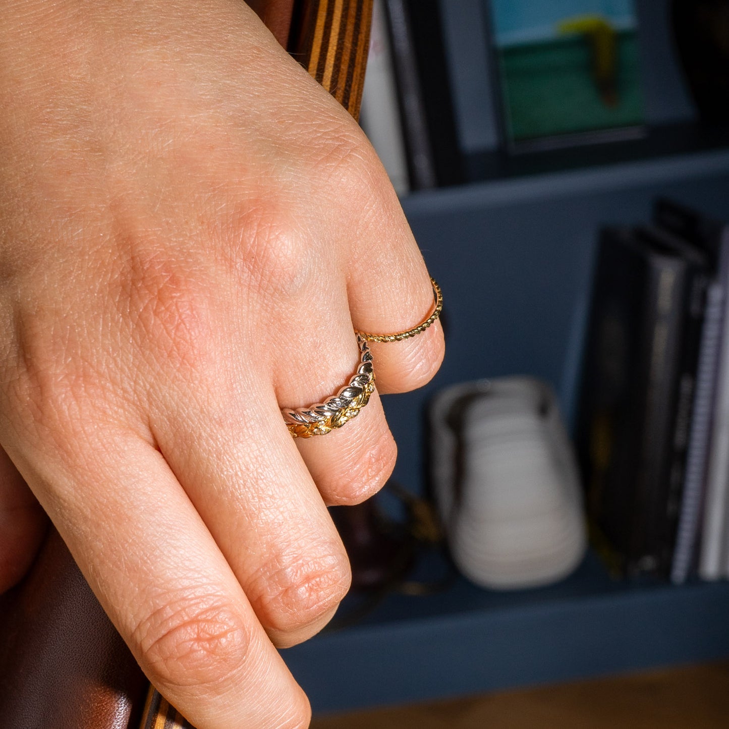 Lily Band Ring