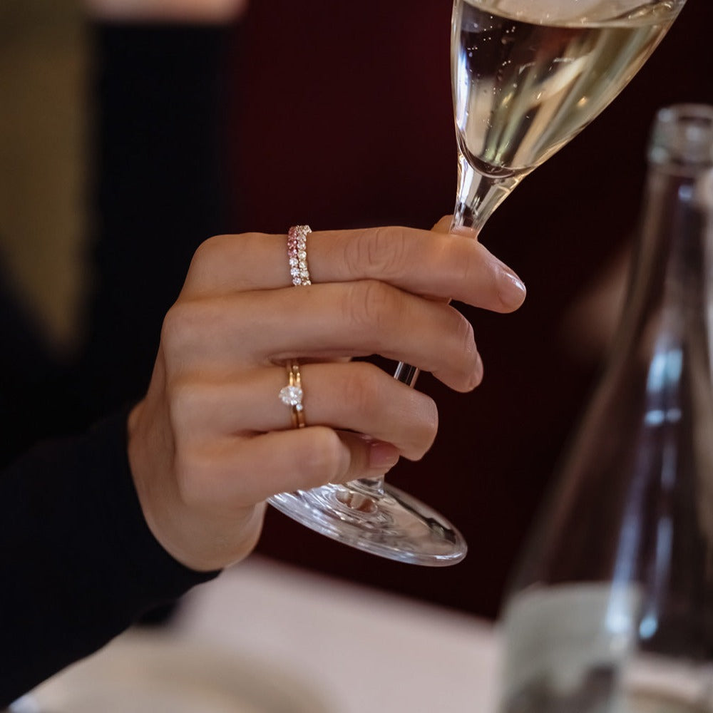 VIERI_Bellezza_Ring_Due_Colori_18Karat_recyceltes_Gold_CanadaMark_Diamanten_Saphire